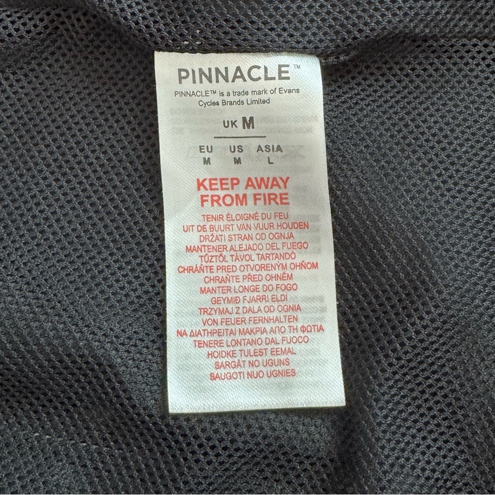 $75 Pinnacle Waterproof Lightweight Reflective Performance Cycling Jacket Medium - Picture 3 of 6